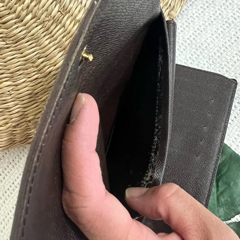 Louis Vuitton Trifold Wallet in signature Damier Ebene